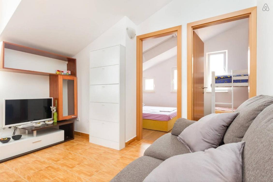 Apartment House สปลิท ภายนอก รูปภาพ