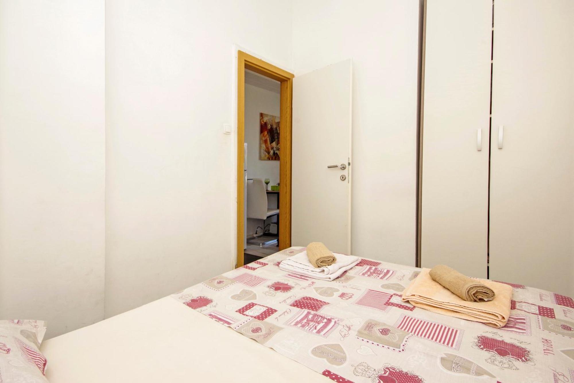 Apartment House สปลิท ภายนอก รูปภาพ