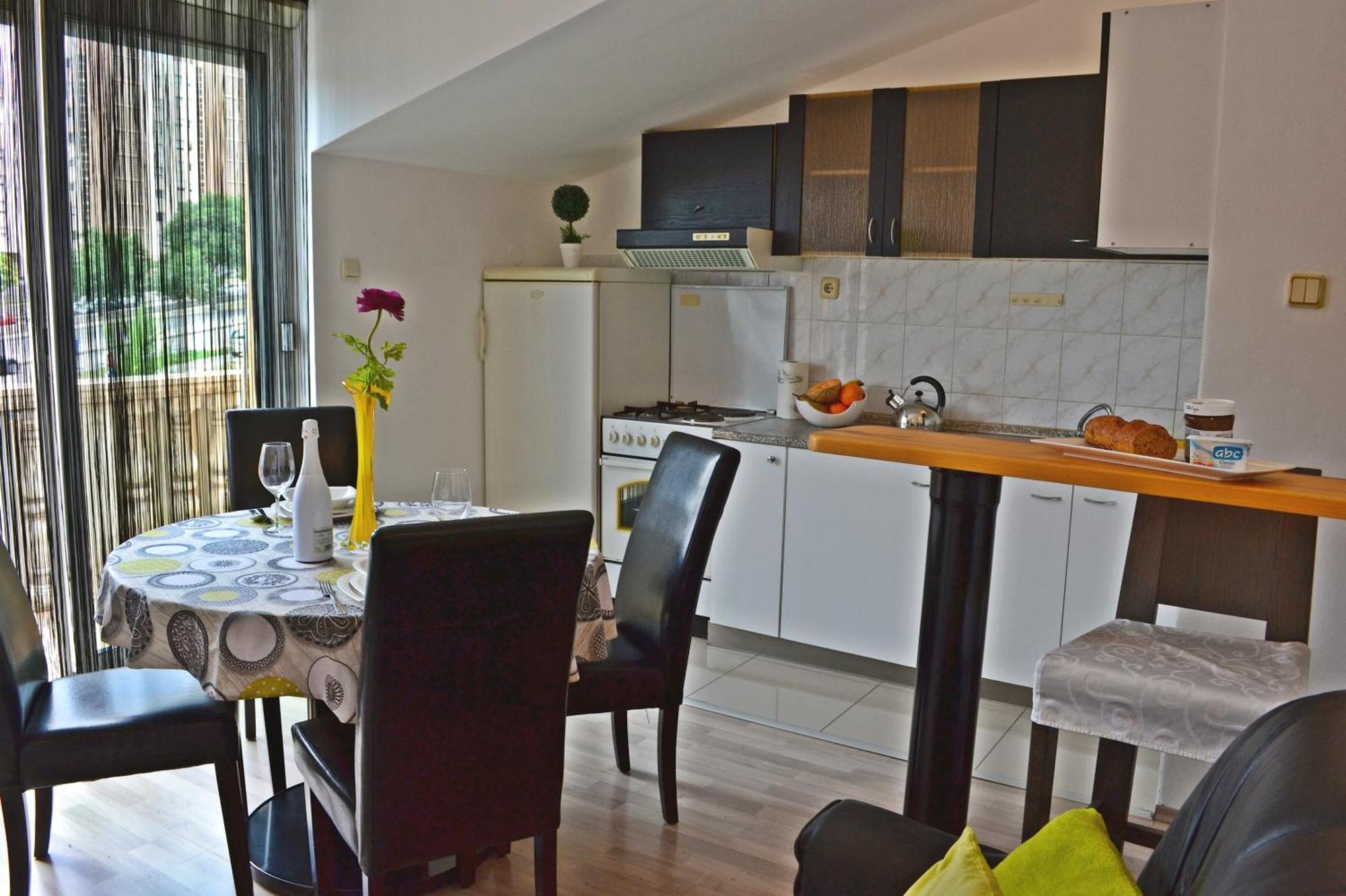 Apartment House สปลิท ภายนอก รูปภาพ